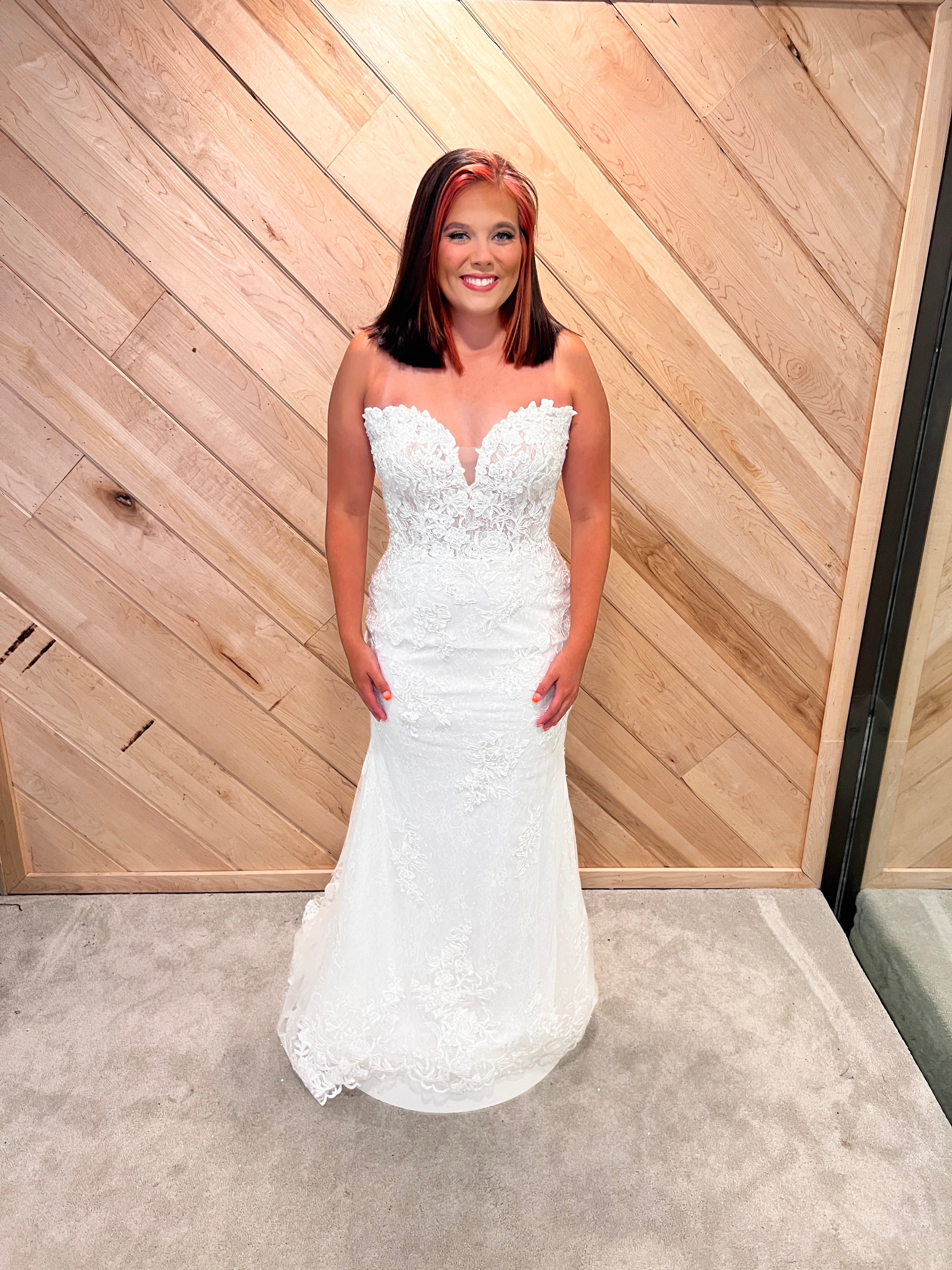 lace wedding dress size 10 Vintage Wedding Gown Size 10. (dress #64)